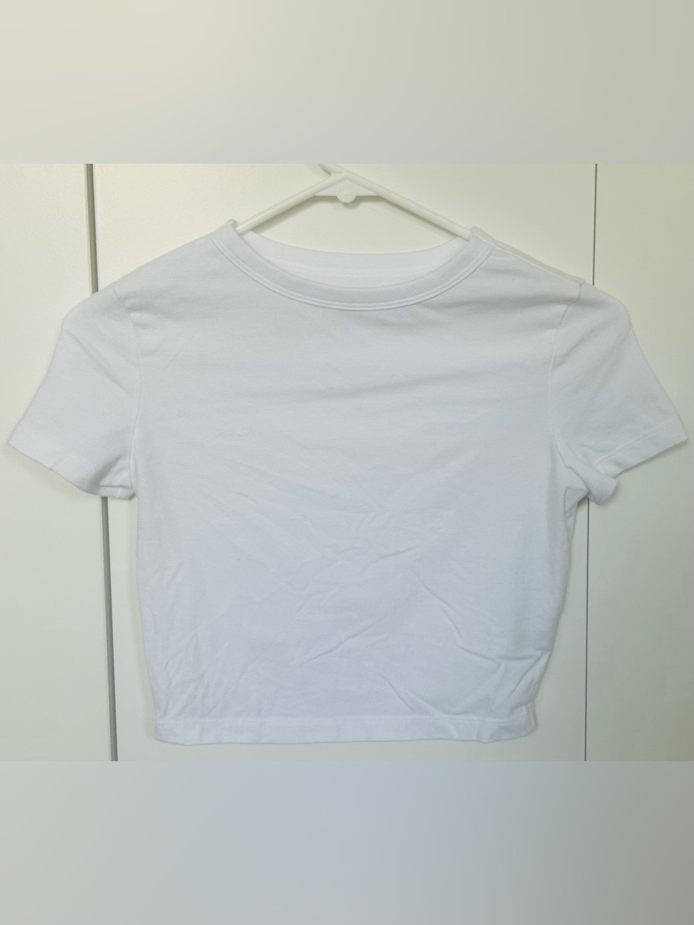 Wild Fable XS White Crop Top Round Crew Neckline